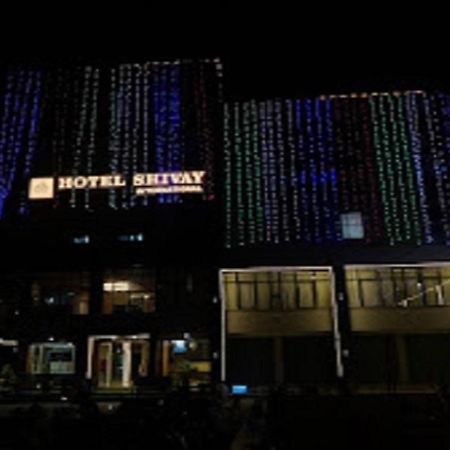 Hotel Shivay International Tharad エクステリア 写真